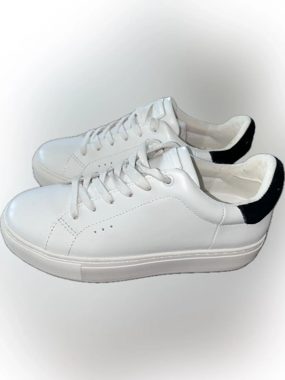 Kurt Geiger White Leather Sneakers with Black Heel Panel